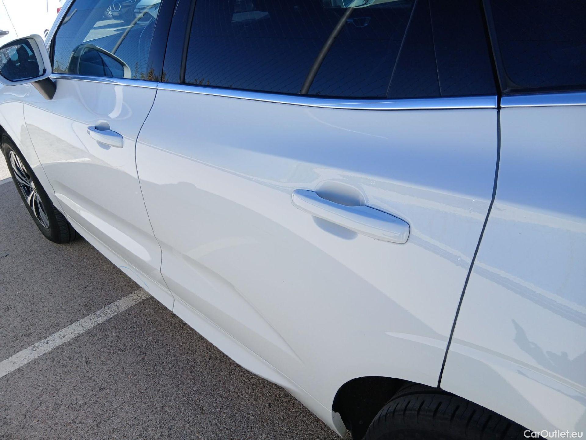 Volvo  XC60 VOLVO  / 2017 / 5P / todoterreno 2.0 D4 Business Plus Auto #15