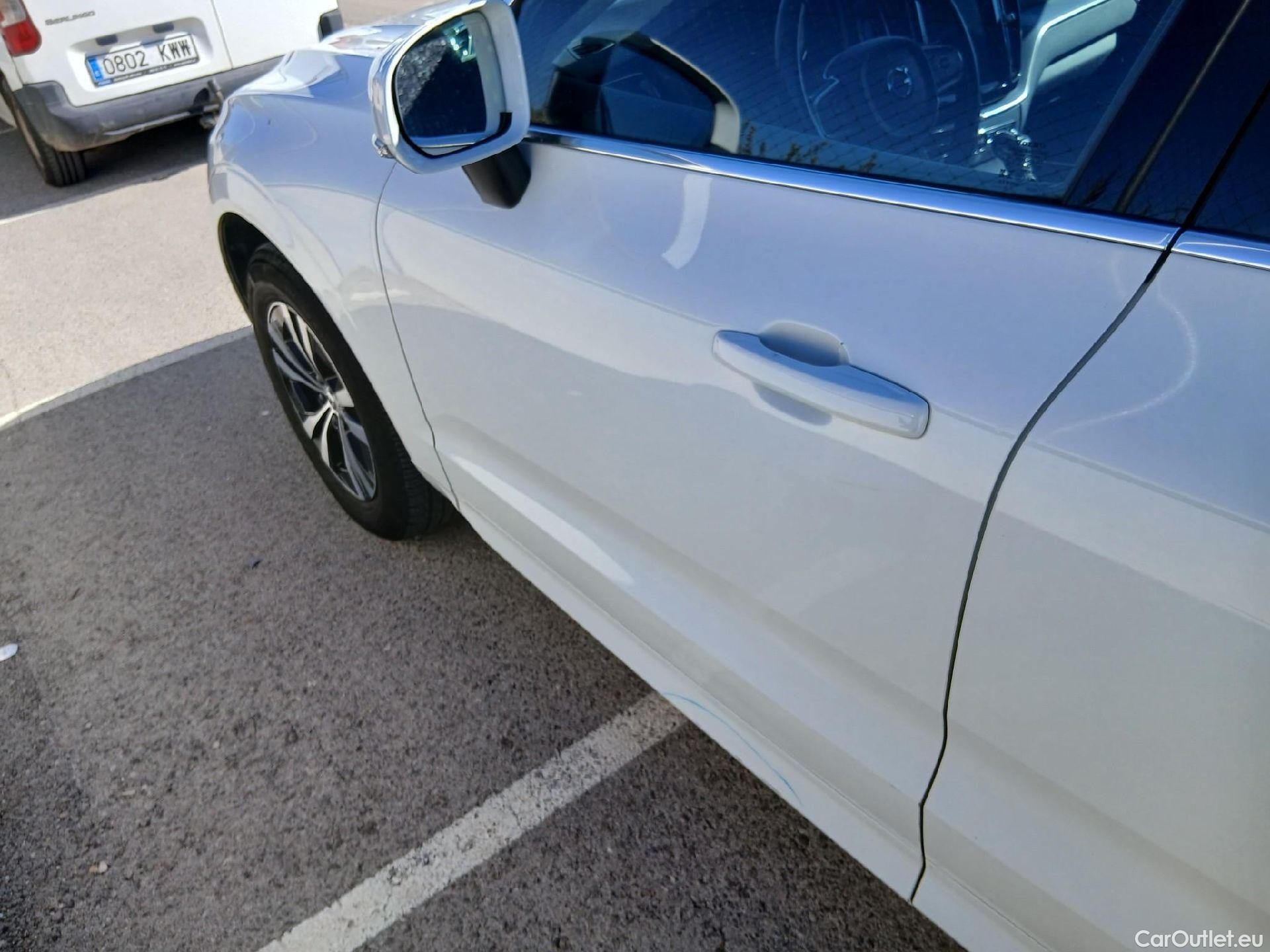 Volvo  XC60 VOLVO  / 2017 / 5P / todoterreno 2.0 D4 Business Plus Auto #8