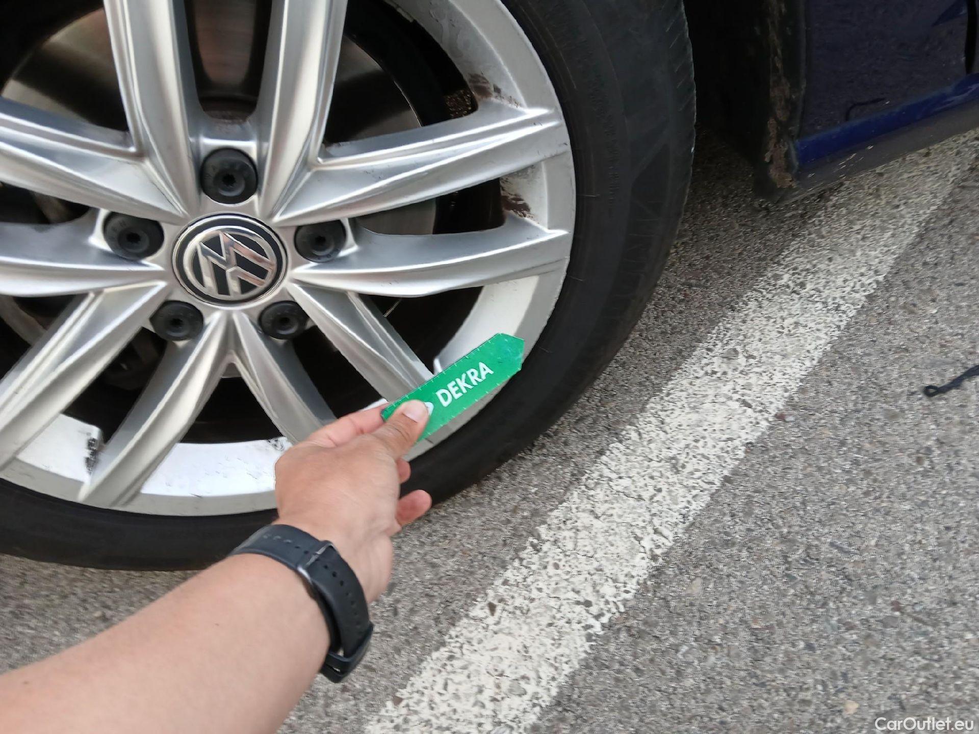  Volkswagen  Golf  VOLKSWAGEN / 2016 / 5P / familiar Last Edition 1.5 TSI 96kW(130CV) Variant #5