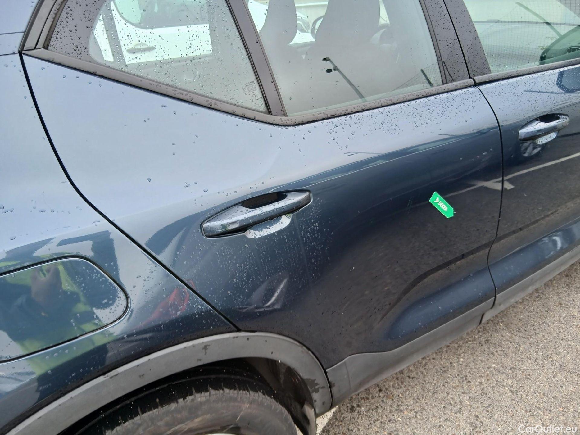  Volvo  XC 40 VOLVO XC40 / 2017 / 5P / todoterreno 2.0 D3 Momentum Pro Auto #24