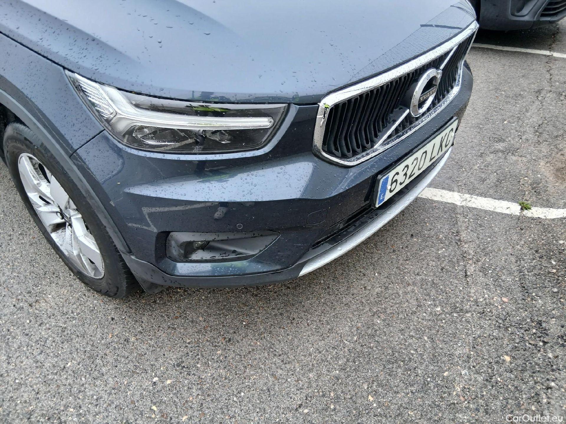  Volvo  XC 40 VOLVO XC40 / 2017 / 5P / todoterreno 2.0 D3 Momentum Pro Auto #2