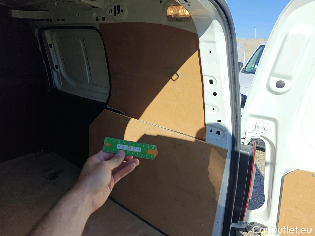 Citroen  Berlingo CITROEN  / 2018 / 3P / furgón derivado de turismo Talla M BlueHDi 100 CONTROL #76