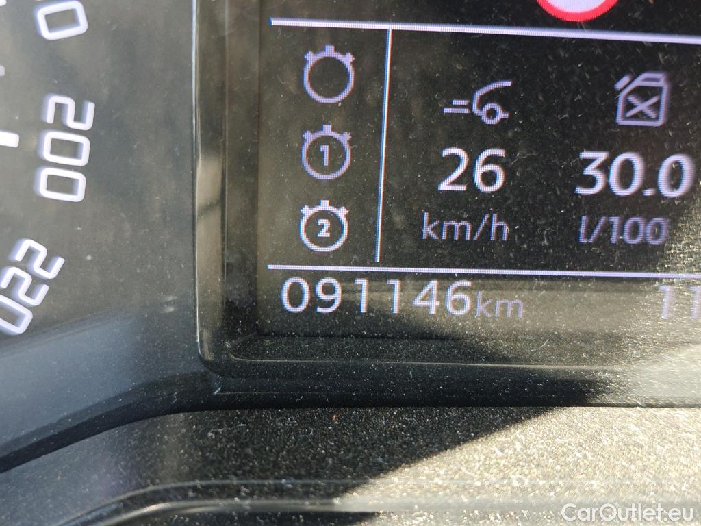 Citroen  Berlingo CITROEN  / 2018 / 5P / monovolumen compacto Talla M BlueHDi 100 S&S FEEL #5