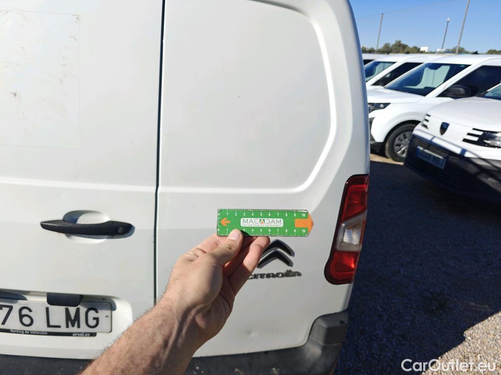 Citroen  Berlingo CITROEN  / 2018 / 3P / furgón derivado de turismo Talla M BlueHDi 100 CONTROL #22