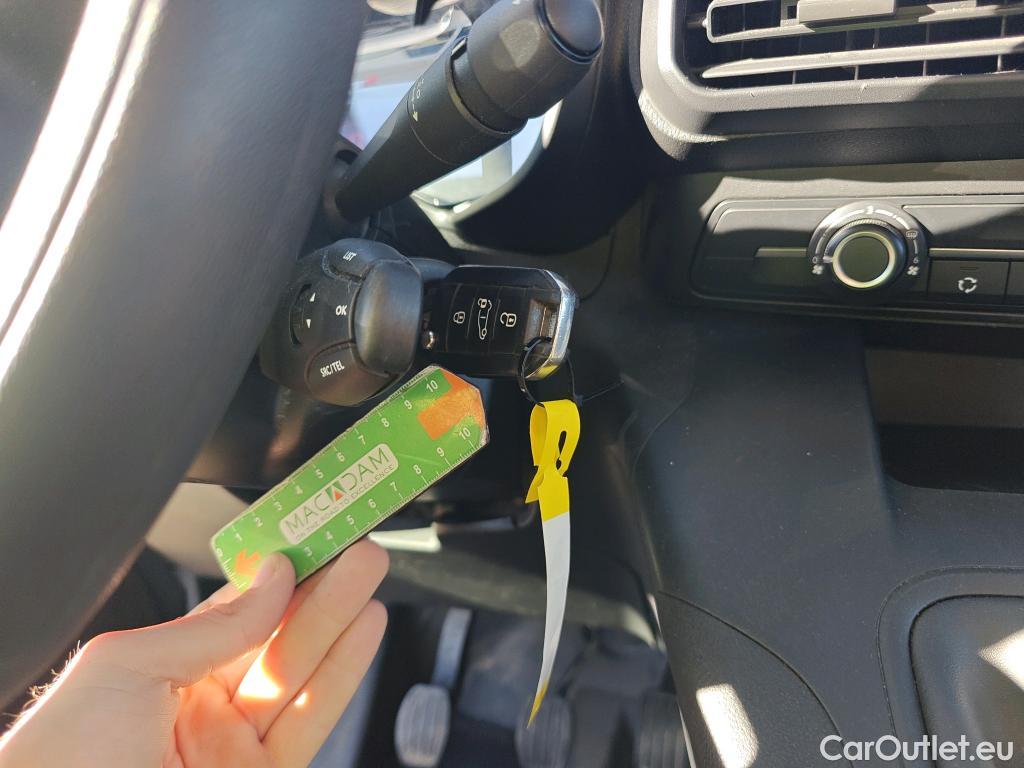 Citroen  Berlingo CITROEN  / 2018 / 3P / furgón derivado de turismo Talla M BlueHDi 100 CONTROL #8