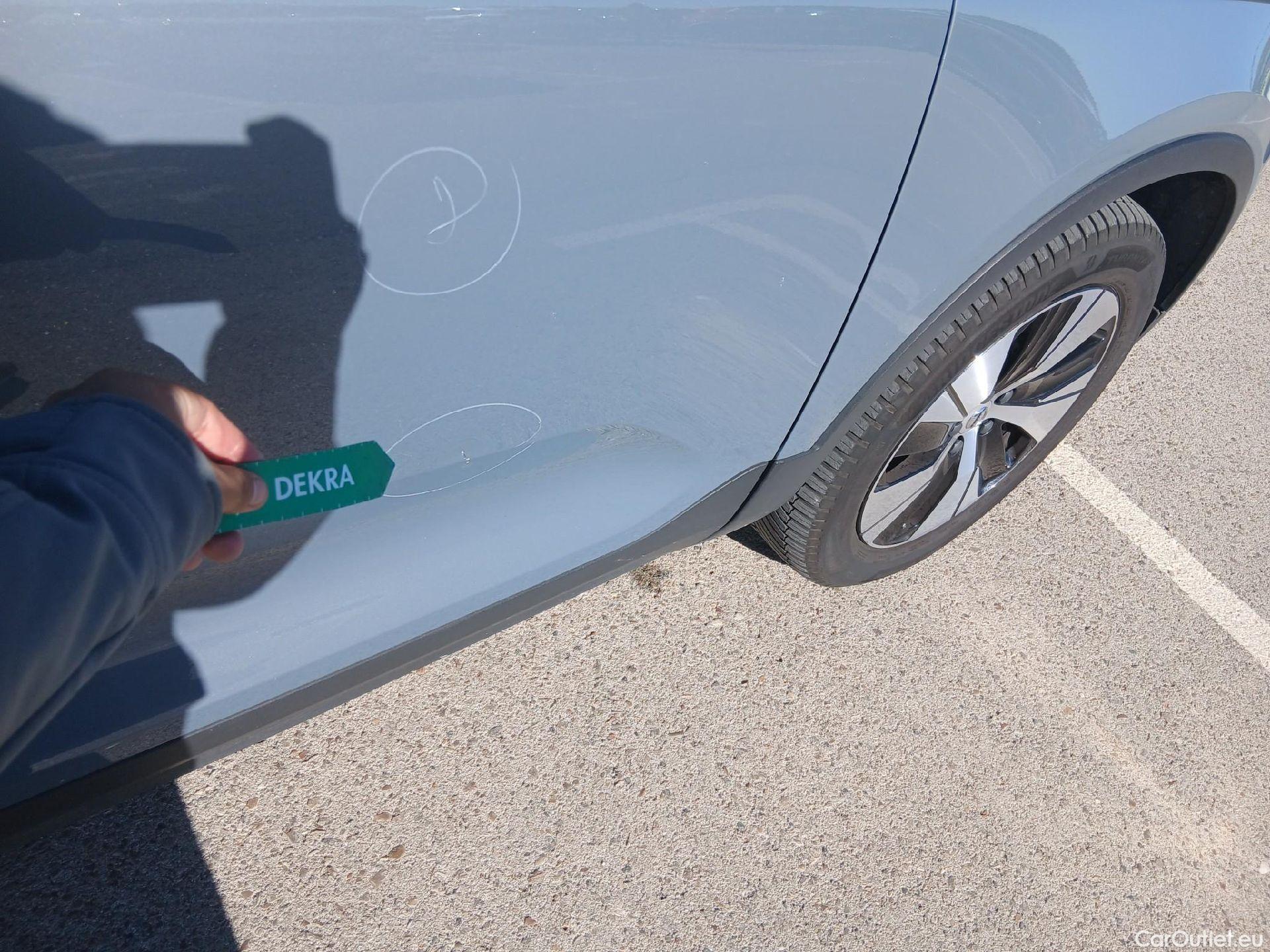  Volvo  XC 40 VOLVO XC40 / 2021 / 5P / todoterreno 1.5 T4 Recharge PHEV Essential Auto #42