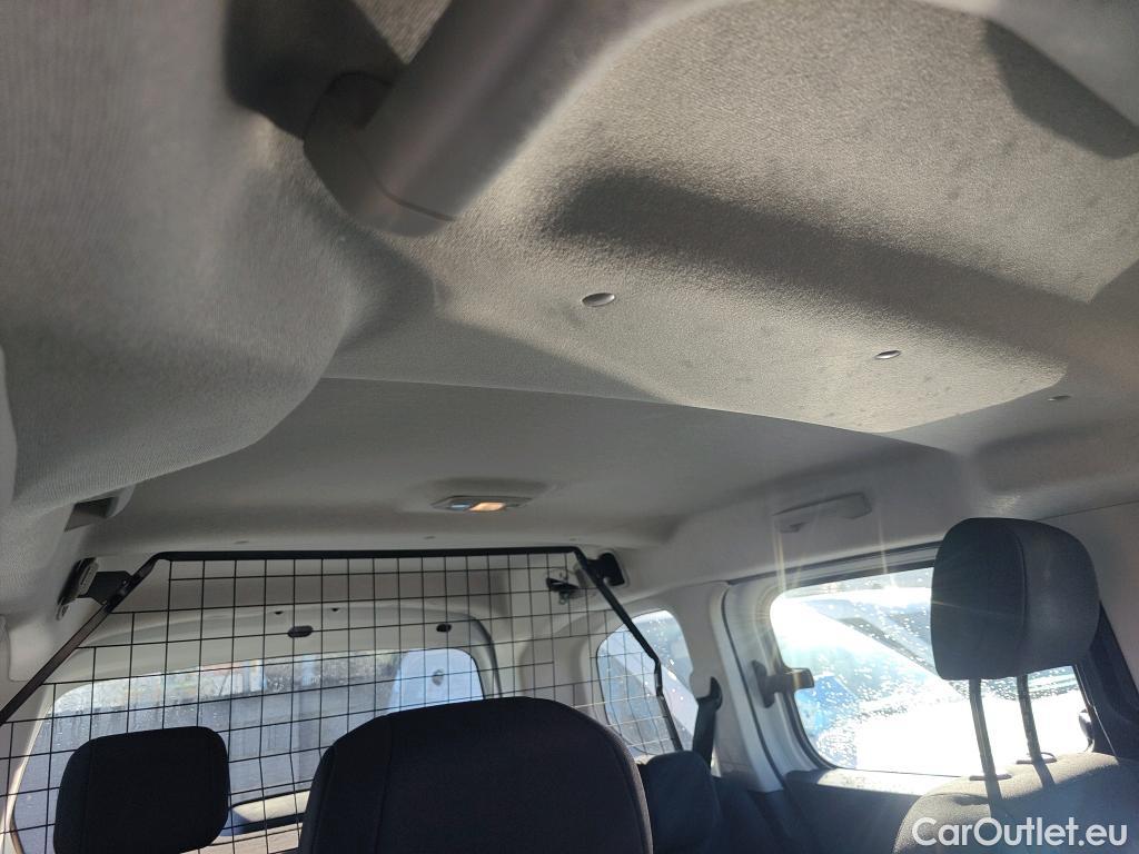 Citroen  Berlingo CITROEN  / 2018 / 5P / monovolumen compacto Talla M BlueHDi 100 S&S FEEL #13