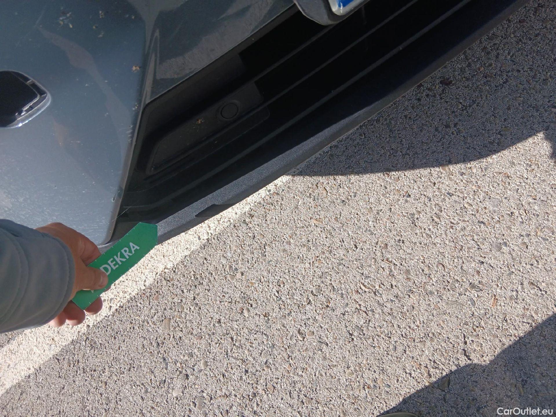  Volvo  XC 40 VOLVO XC40 / 2021 / 5P / todoterreno 1.5 T4 Recharge PHEV Essential Auto #15