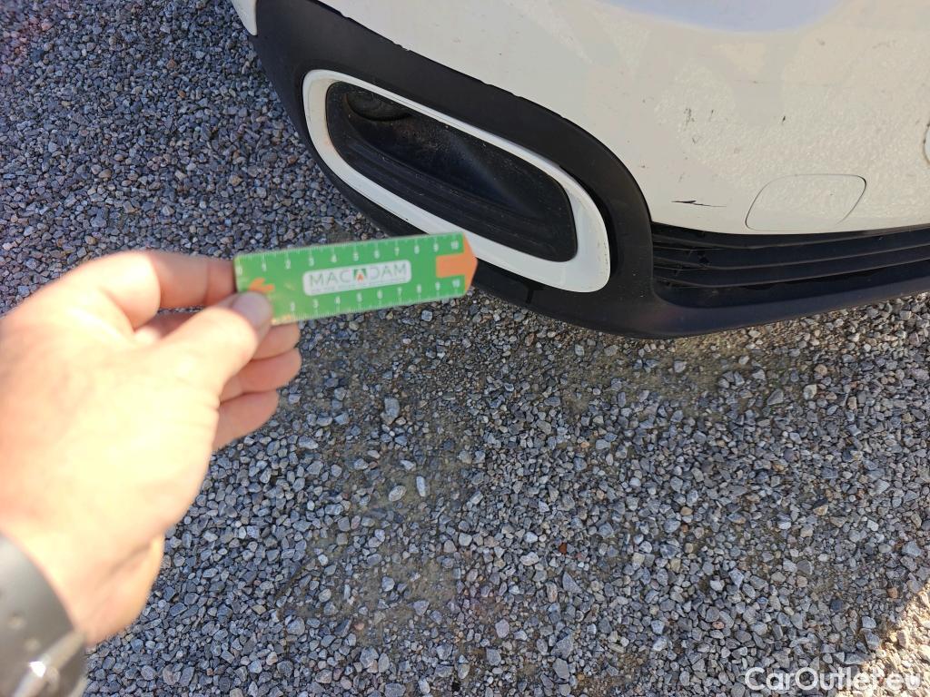 Citroen  Berlingo CITROEN  / 2018 / 5P / monovolumen compacto Talla M BlueHDi 100 S&S FEEL #25