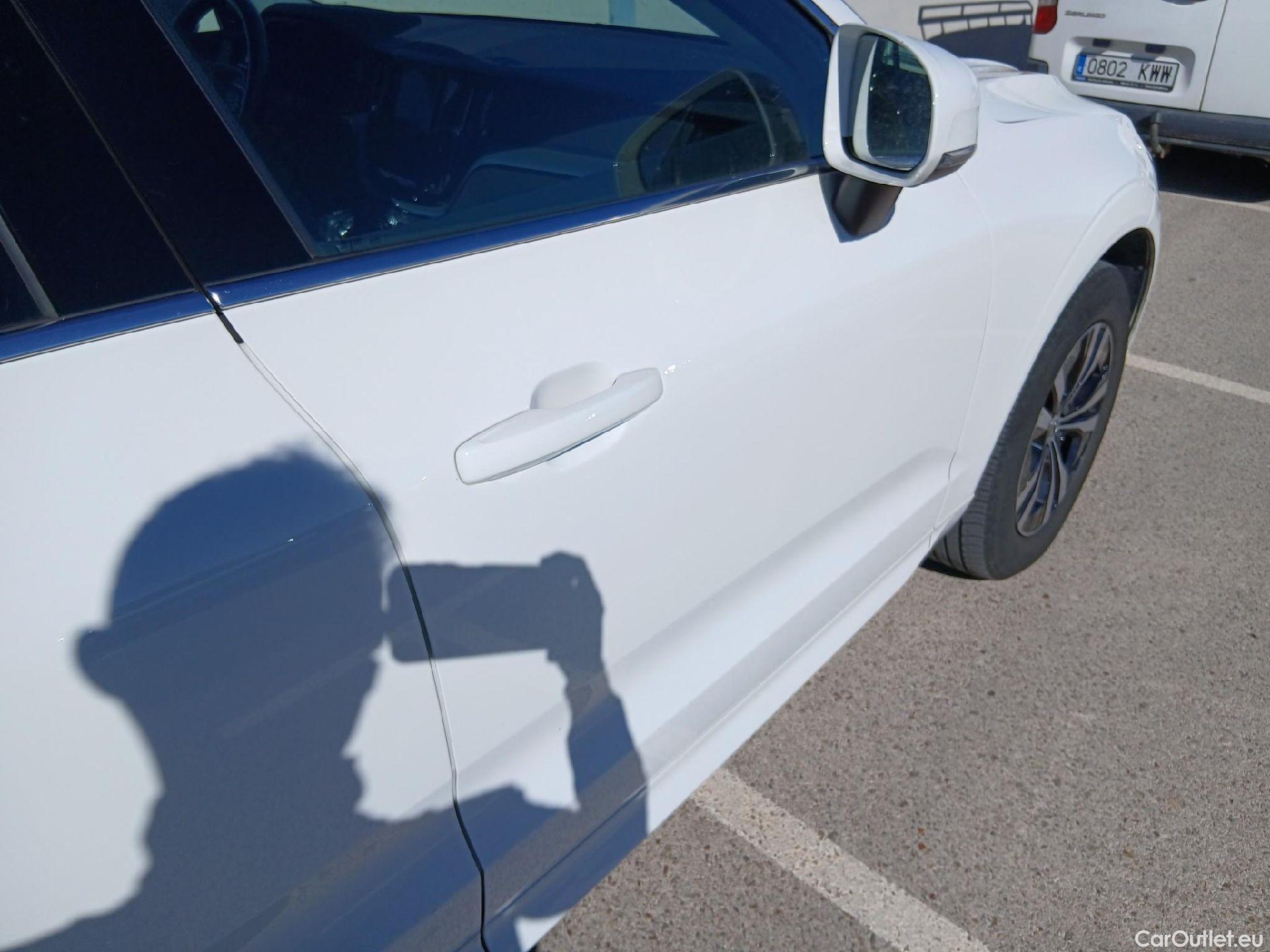 Volvo  XC60 VOLVO  / 2017 / 5P / todoterreno 2.0 D4 Business Plus Auto #23