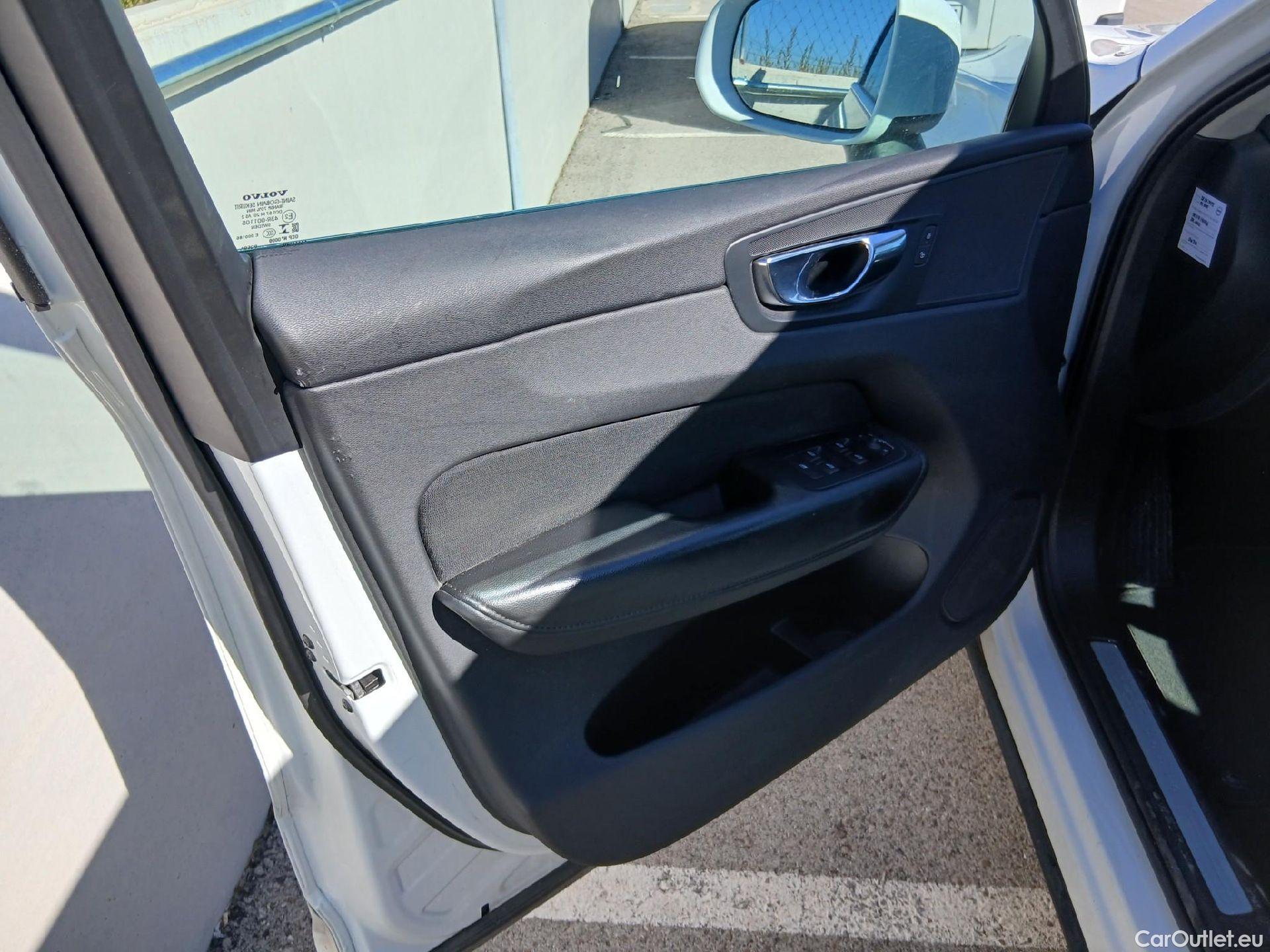 Volvo  XC60 VOLVO  / 2017 / 5P / todoterreno 2.0 D4 Business Plus Auto #12