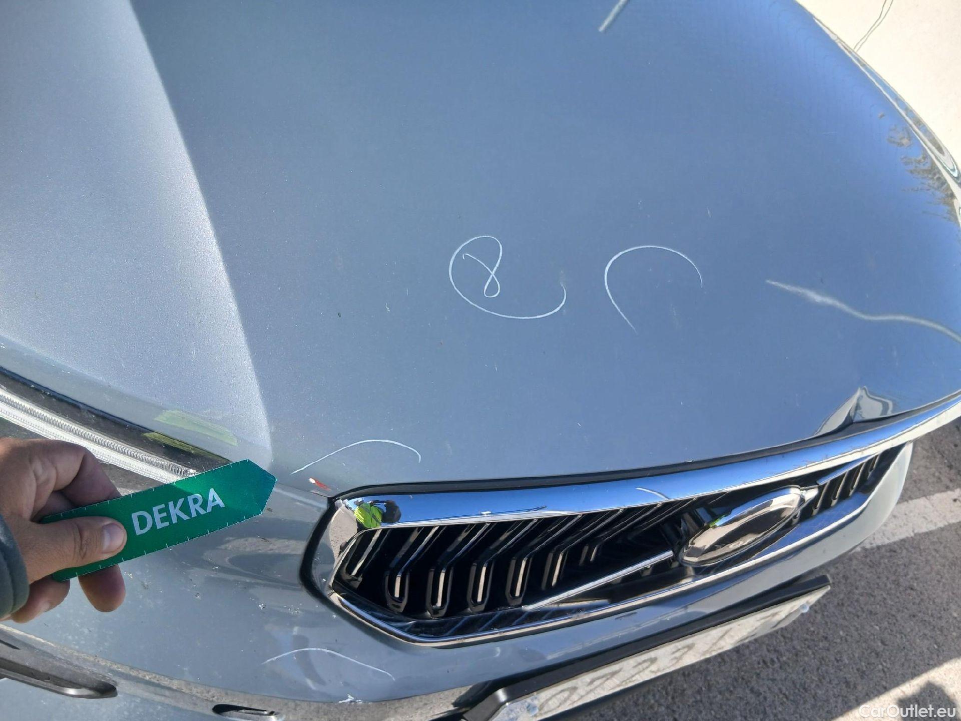  Volvo  XC 40 VOLVO XC40 / 2021 / 5P / todoterreno 1.5 T4 Recharge PHEV Essential Auto #17