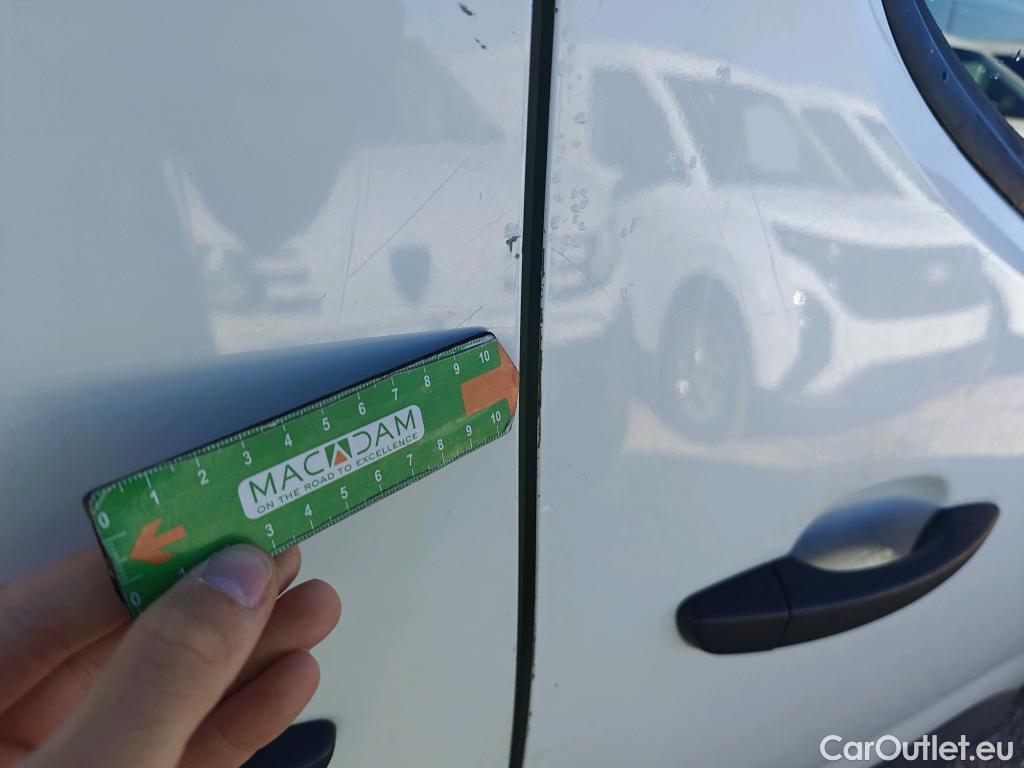 Citroen  Berlingo CITROEN  / 2018 / 3P / furgón derivado de turismo Talla M BlueHDi 100 CONTROL #46