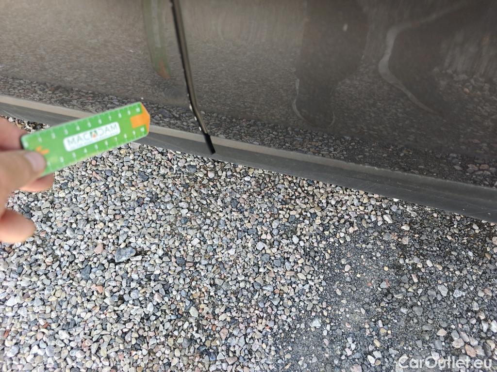  Bmw  X2 BMW  / 2017 / 5P / todoterreno sDrive18d (AC) #7