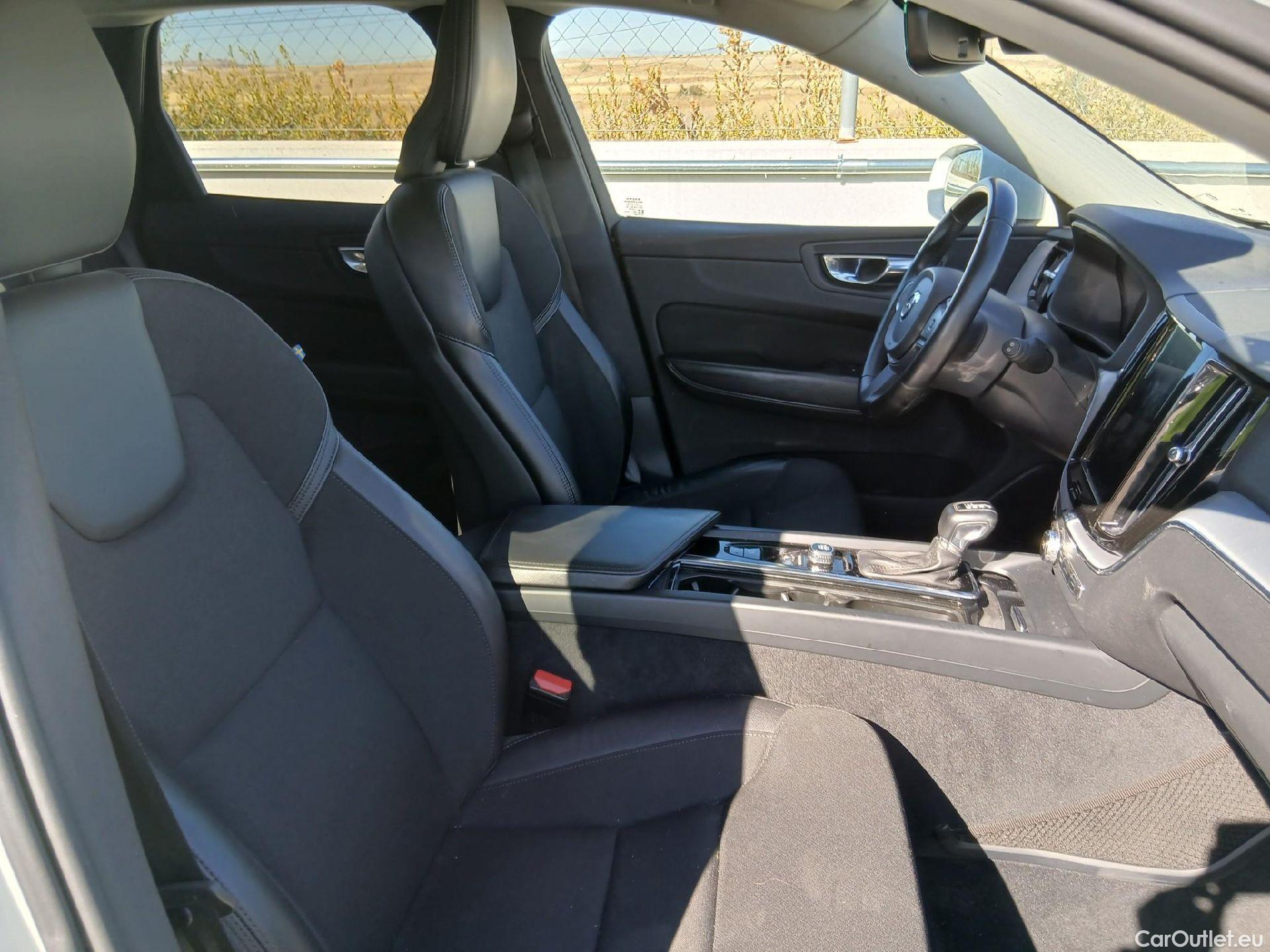 Volvo  XC60 VOLVO  / 2017 / 5P / todoterreno 2.0 D4 Business Plus Auto #6