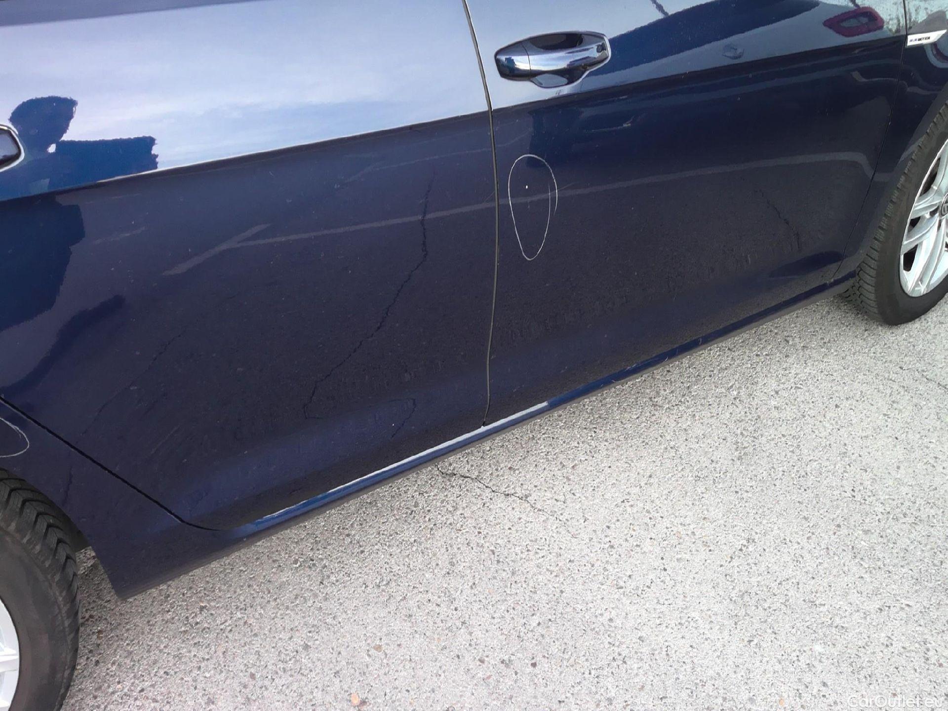  Volkswagen  Golf  VOLKSWAGEN / 2016 / 5P / familiar Last Edition 1.5 TSI 96kW(130CV) Variant #17