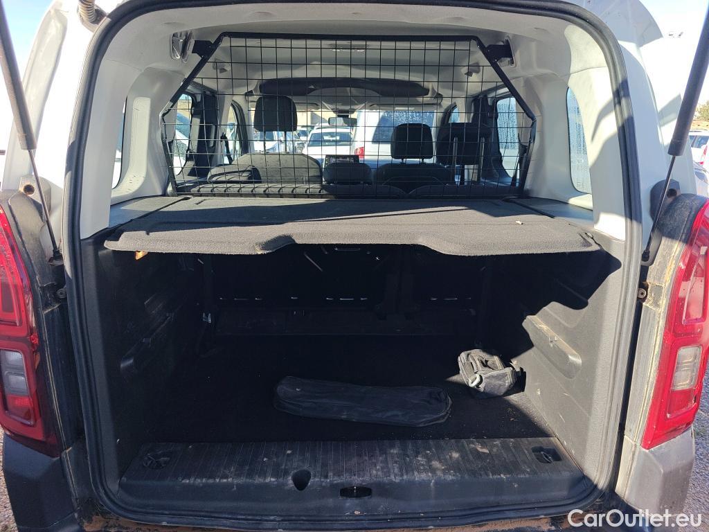 Citroen  Berlingo CITROEN  / 2018 / 5P / monovolumen compacto Talla M BlueHDi 100 S&S FEEL #8