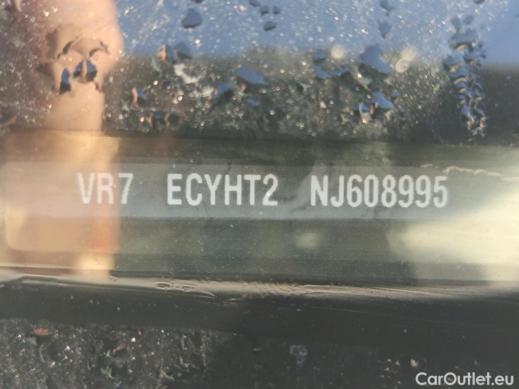 Citroen  Berlingo CITROEN  / 2018 / 5P / monovolumen compacto Talla M BlueHDi 100 S&S FEEL #18