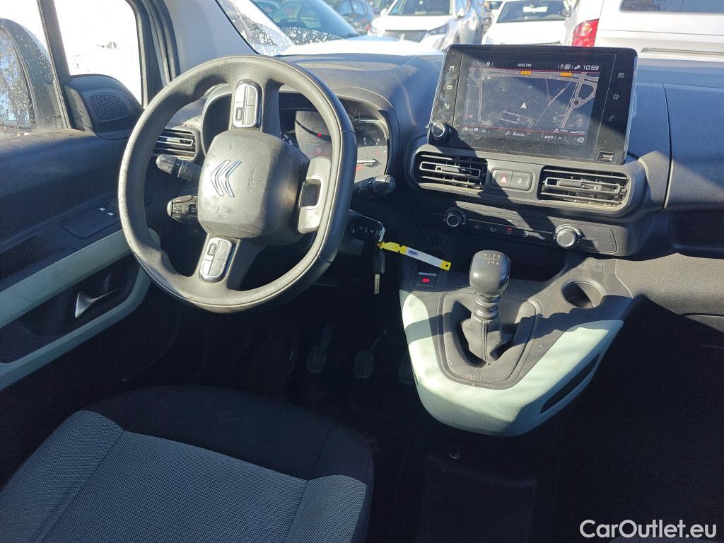 Citroen  Berlingo CITROEN  / 2018 / 5P / monovolumen compacto Talla M BlueHDi 100 S&S FEEL #3