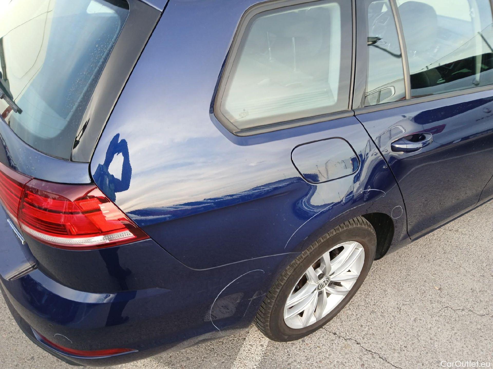  Volkswagen  Golf  VOLKSWAGEN / 2016 / 5P / familiar Last Edition 1.5 TSI 96kW(130CV) Variant #15