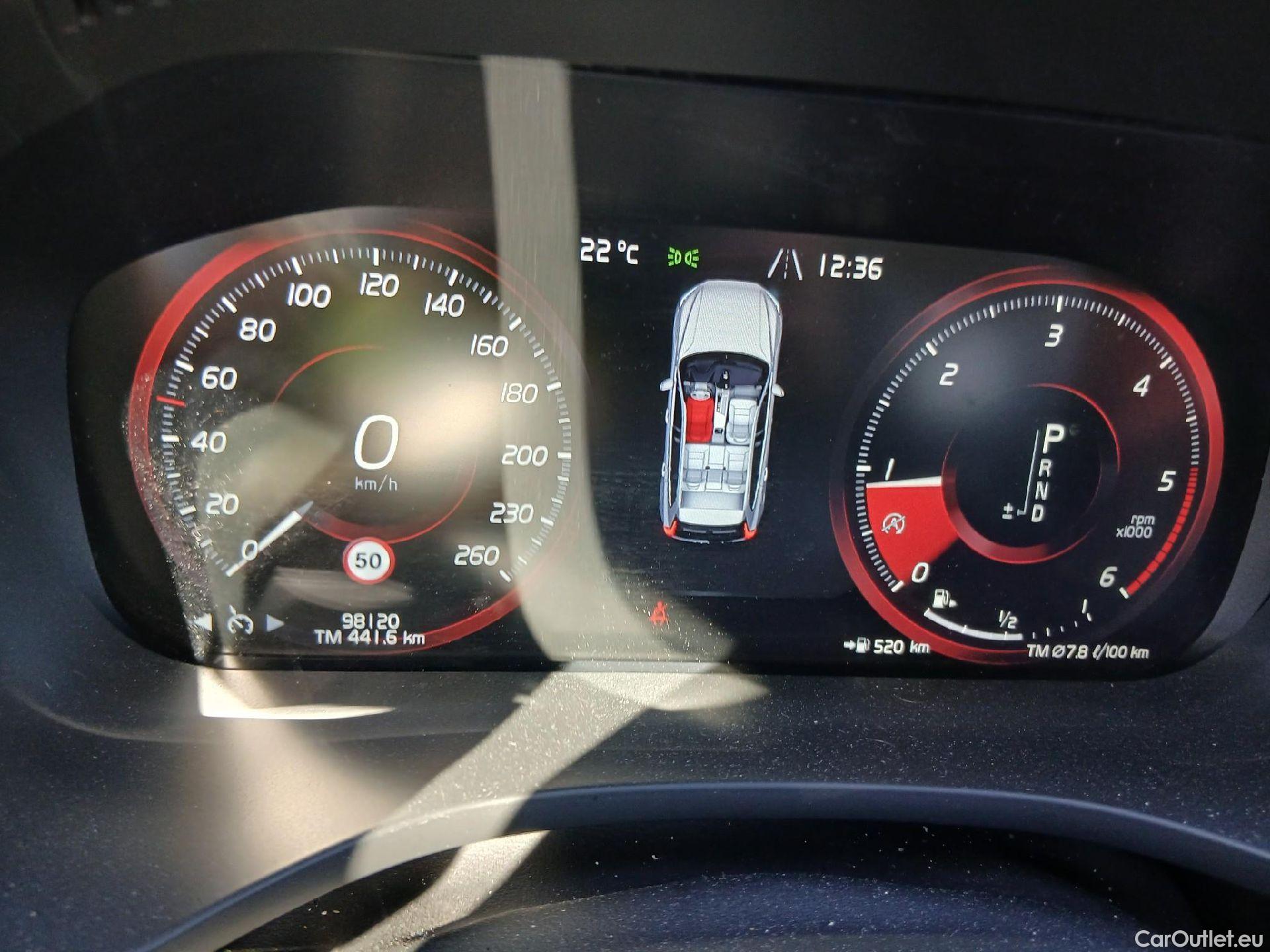 Volvo  XC60 VOLVO  / 2017 / 5P / todoterreno 2.0 D4 Business Plus Auto #4