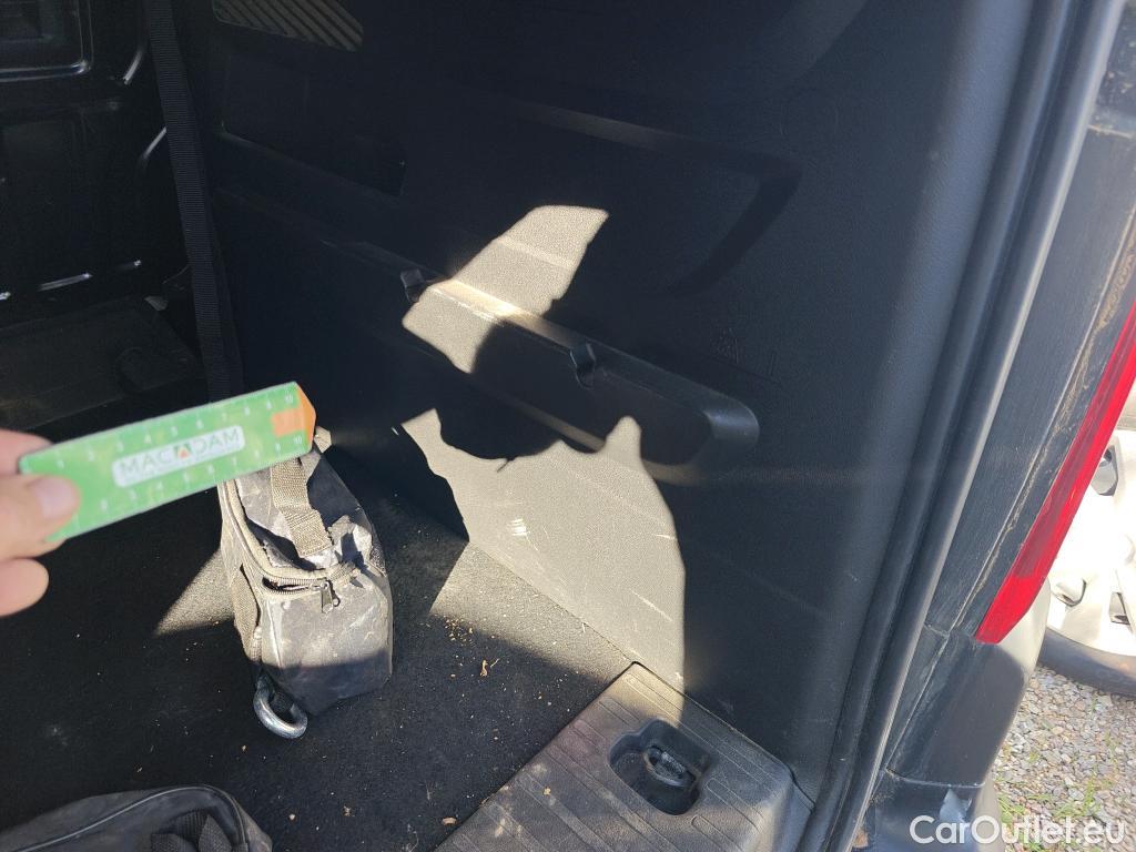 Citroen  Berlingo CITROEN  / 2018 / 5P / monovolumen compacto Talla M BlueHDi 100 S&S FEEL #41