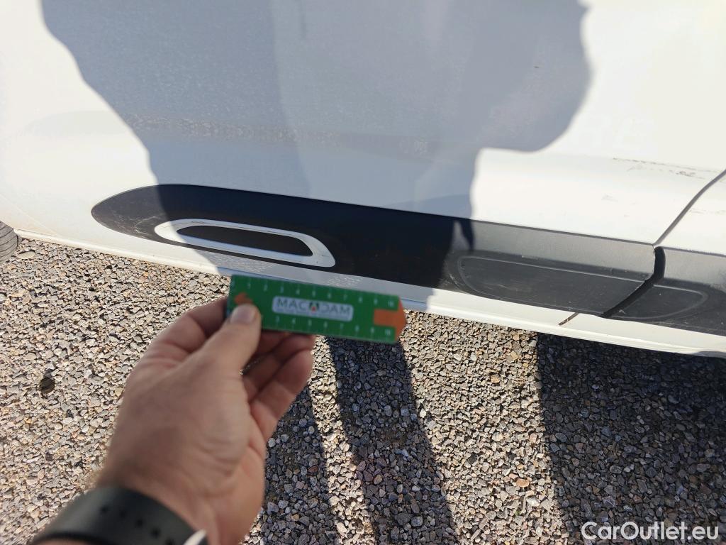 Citroen  Berlingo CITROEN  / 2018 / 5P / monovolumen compacto Talla M BlueHDi 100 S&S FEEL #29