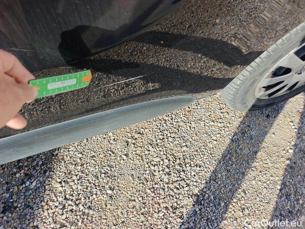  Nissan  NV300 NISSAN  / 2016 / 4P / combi Combi 9 1.6dCi 88 kW L1H1 1T LUXURY #14