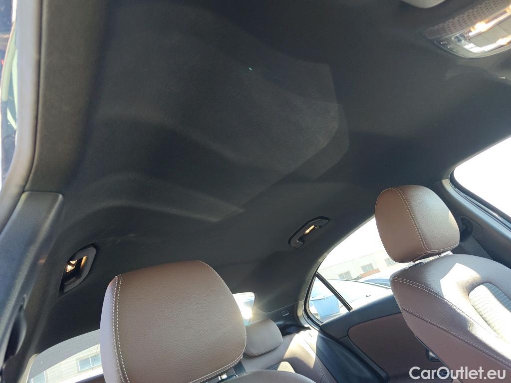 Mercedes  A-Klasse MERCEDES-BENZ Clase A / 2018 / 4P / sedán Sedán A 250 e #13