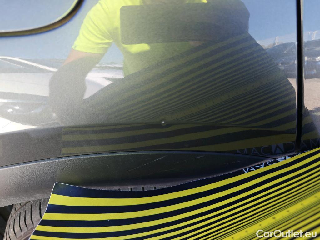  DS  DS7 DS DS 7 Crossback / 2017 / 5P / todoterreno BlueHDi DE 96kW (130CV) Auto. CHIC (AC) #42