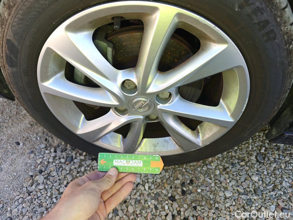  Opel  Corsa OPEL  / 2019 / 5P / berlina con portón 1.5D DT 74kW (100CV) Edition #13