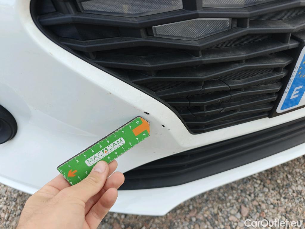  Hyundai  i10 HYUNDAI  / 2020 / 5P / berlina con portón 1.0 Klass  #29