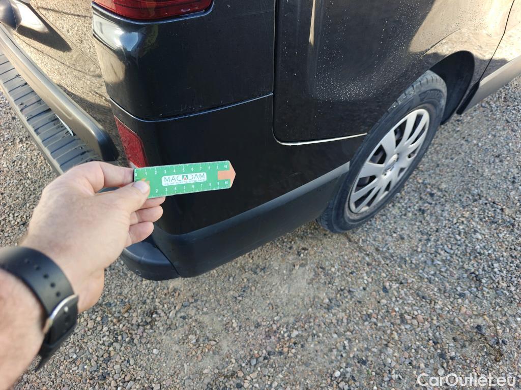  Nissan  NV300 NISSAN  / 2016 / 4P / combi Combi 9 1.6dCi 88 kW L1H1 1T LUXURY #20