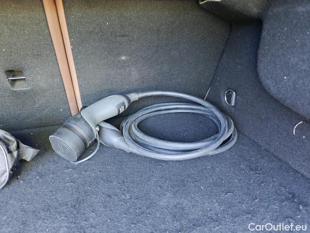 Mercedes  A-Klasse MERCEDES-BENZ Clase A / 2018 / 4P / sedán Sedán A 250 e #15