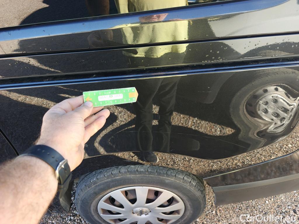  Nissan  NV300 NISSAN  / 2016 / 4P / combi Combi 9 1.6dCi 88 kW L1H1 1T LUXURY #1