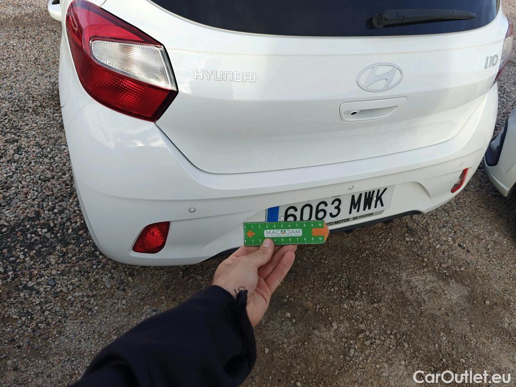  Hyundai  i10 HYUNDAI  / 2020 / 5P / berlina con portón 1.0 Klass  #24