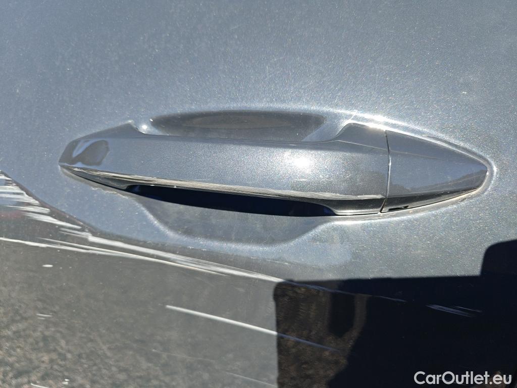  KIA  Sportage KIA  / 2022 / 5P / todoterreno 1.6 T-GDi 110kW (150CV) Concept 4x2 #69