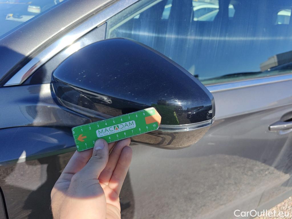  DS  DS7 DS DS 7 Crossback / 2017 / 5P / todoterreno BlueHDi DE 96kW (130CV) Auto. CHIC (AC) #37