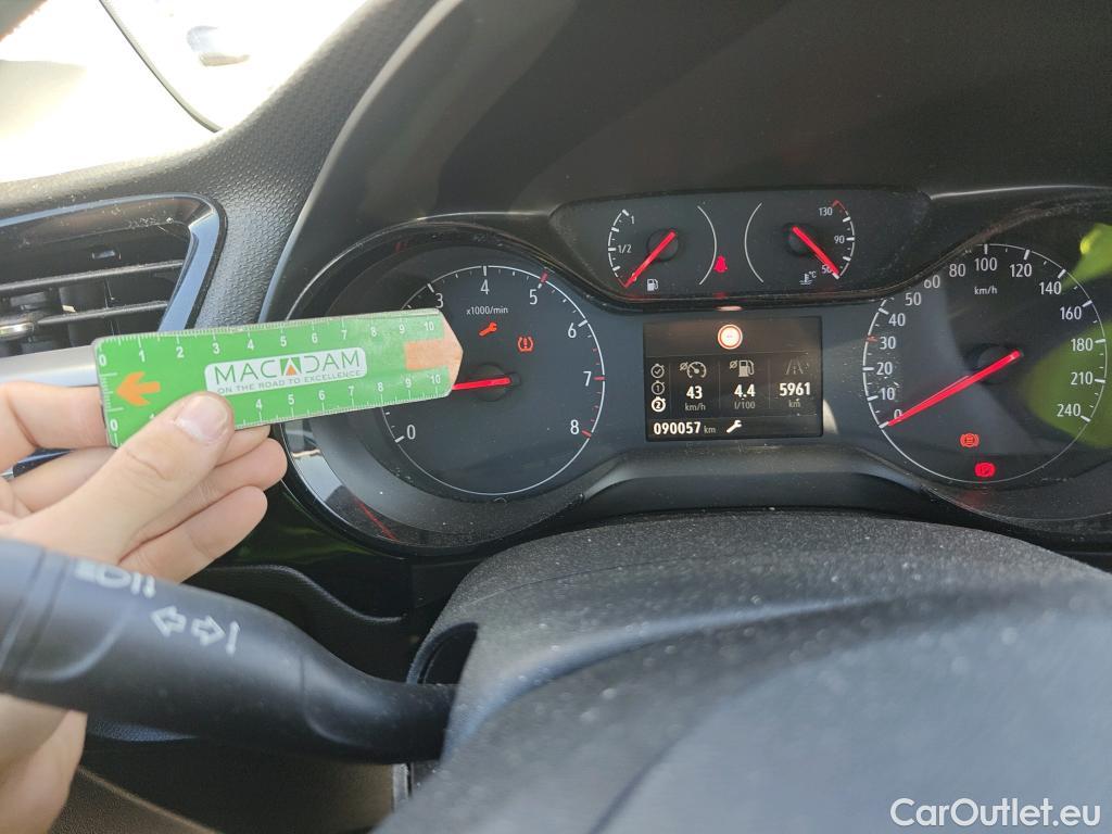  Opel  Corsa OPEL  / 2019 / 5P / berlina con portón 1.5D DT 74kW (100CV) Edition #63