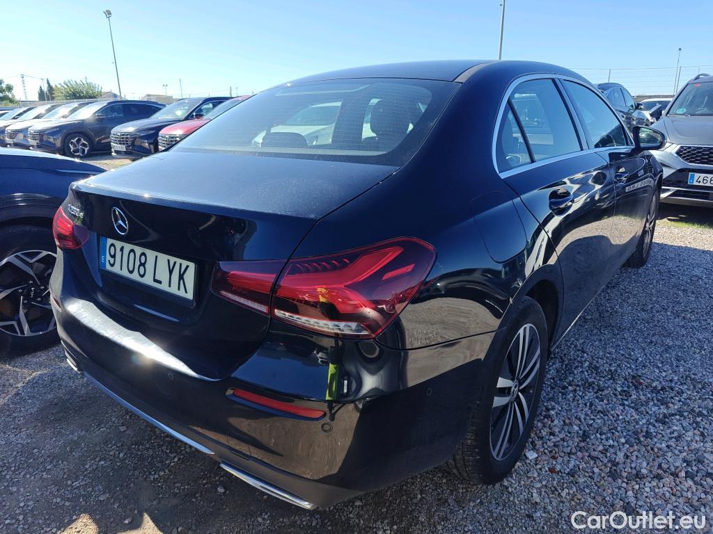 Mercedes  A-Klasse MERCEDES-BENZ Clase A / 2018 / 4P / sedán Sedán A 250 e #2