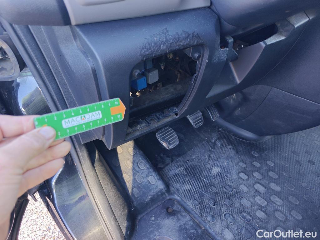  Nissan  NV300 NISSAN  / 2016 / 4P / combi Combi 9 1.6dCi 88 kW L1H1 1T LUXURY #48