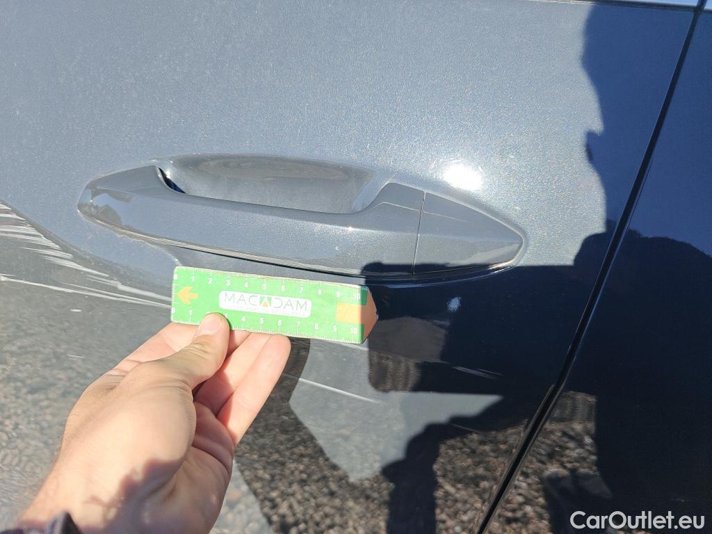  KIA  Sportage KIA  / 2022 / 5P / todoterreno 1.6 T-GDi 110kW (150CV) Concept 4x2 #68