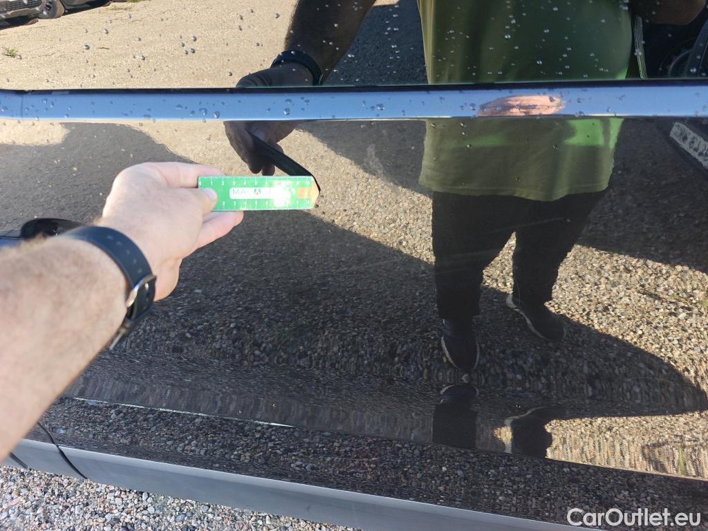  Nissan  NV300 NISSAN  / 2016 / 4P / combi Combi 9 1.6dCi 88 kW L1H1 1T LUXURY #32