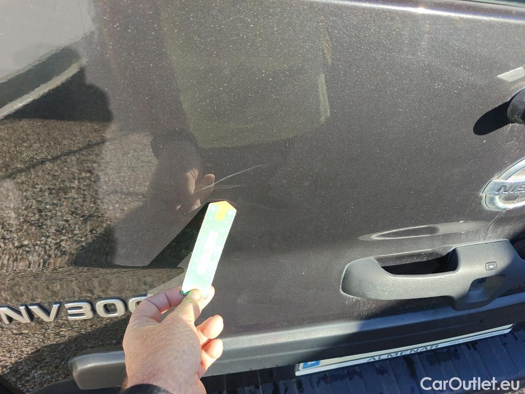  Nissan  NV300 NISSAN  / 2016 / 4P / combi Combi 9 1.6dCi 88 kW L1H1 1T LUXURY #5