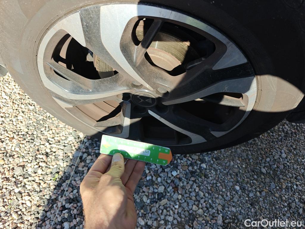  DS  DS7 DS DS 7 Crossback / 2017 / 5P / todoterreno BlueHDi DE 96kW (130CV) Auto. CHIC (AC) #34