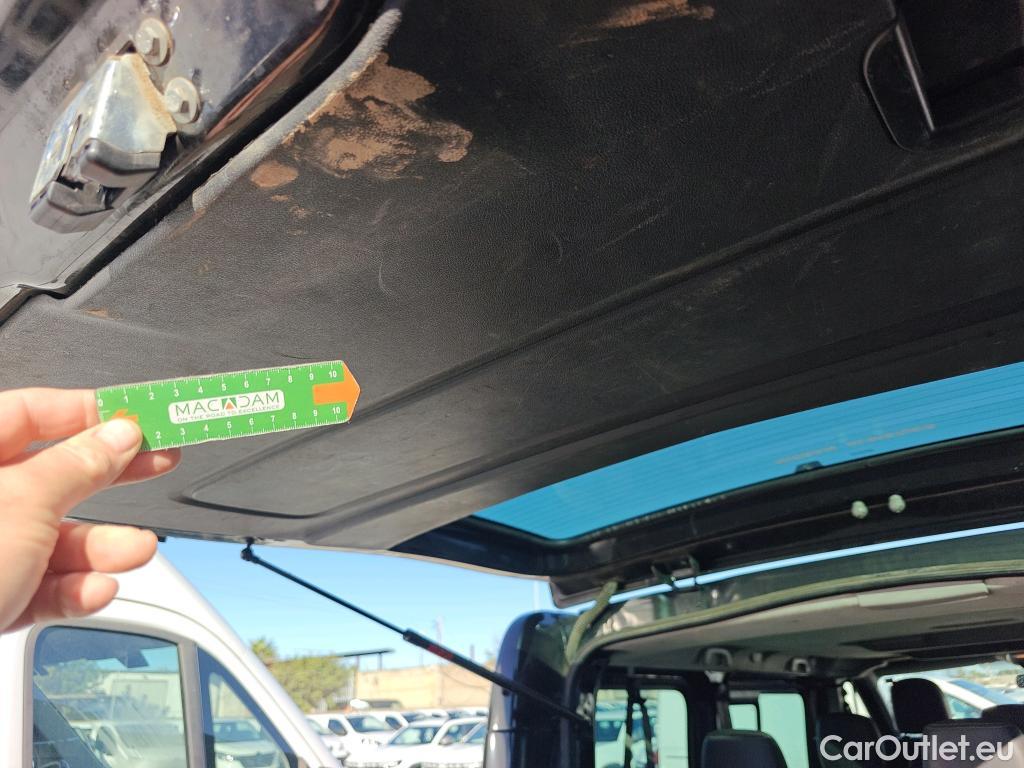  Nissan  NV300 NISSAN  / 2016 / 4P / combi Combi 9 1.6dCi 88 kW L1H1 1T LUXURY #61