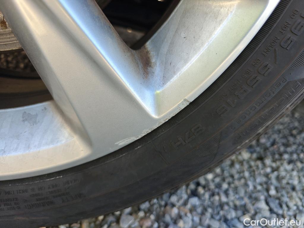  Opel  Corsa OPEL  / 2019 / 5P / berlina con portón 1.5D DT 74kW (100CV) Edition #15