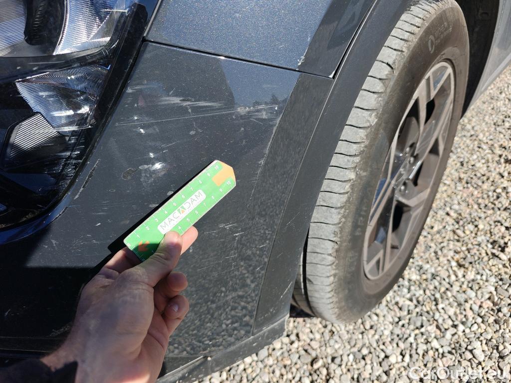  KIA  Sportage KIA  / 2022 / 5P / todoterreno 1.6 T-GDi 110kW (150CV) Concept 4x2 #48