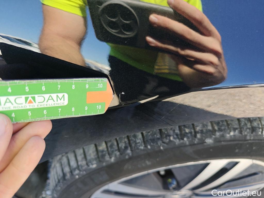 Mercedes  A-Klasse MERCEDES-BENZ Clase A / 2018 / 4P / sedán Sedán A 250 e #36