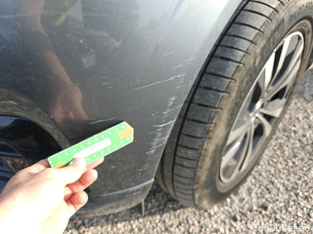  Volvo  XC60 VOLVO  / 2017 / 5P / todoterreno 2.0 T6 AWD Recharge R-Design Exp Auto #23